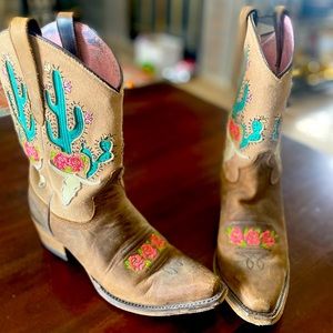 Junk Gypsy by Lane Boots